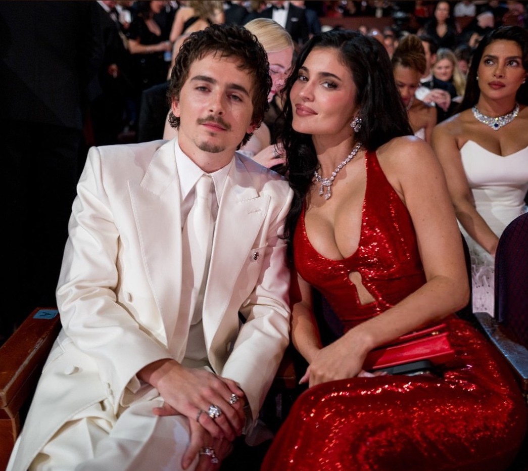 9090 Best Dressed At The 2026 Oscars Michael B Jordan Wins Best Actor In Louis Vuitton Spike Lee And Tonya Lewis Lee In Gold Laquan Smith Teyana Taylor In Chanel And More