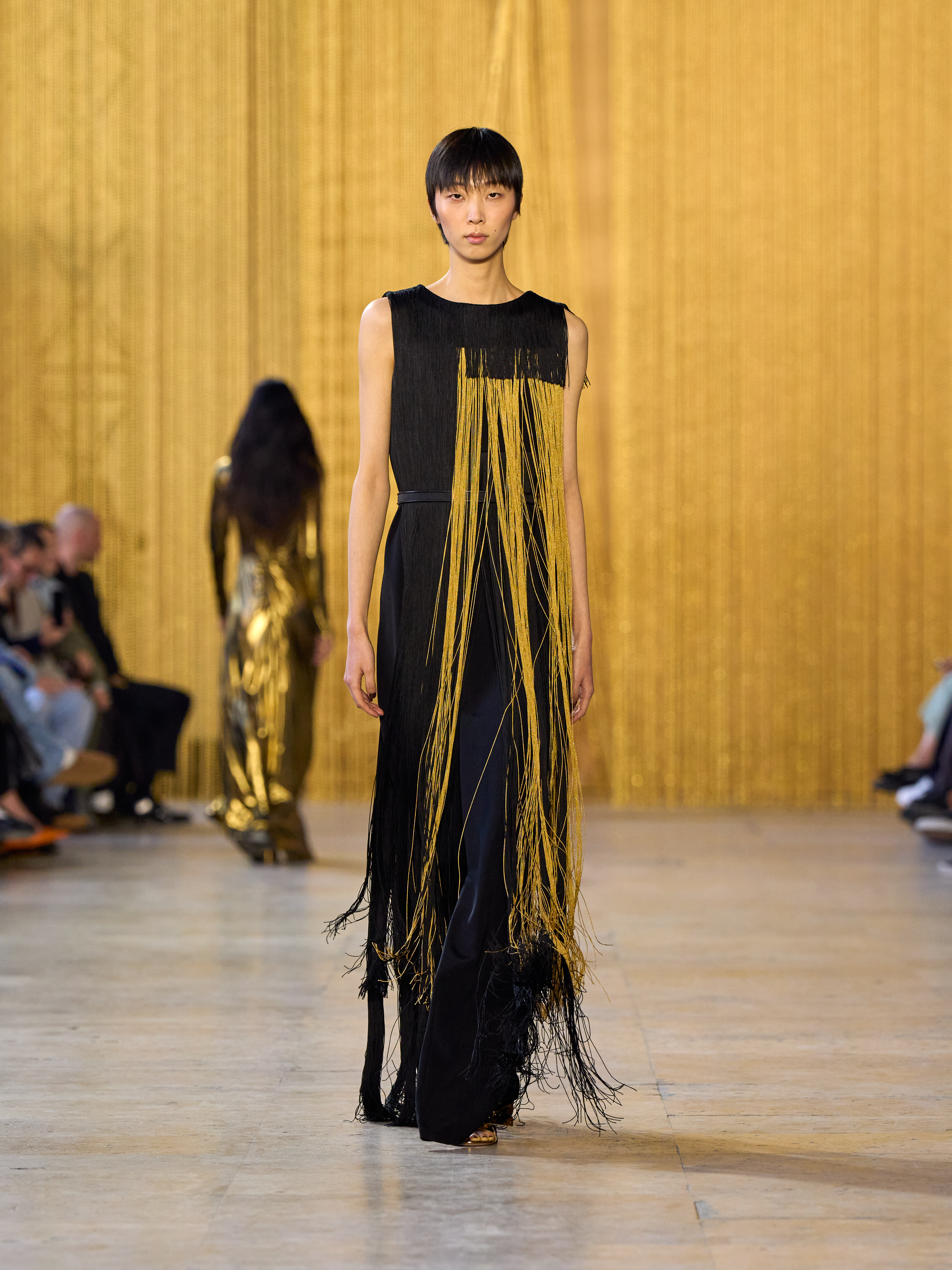 Akris 01 ROS Front FW26 3x4 050