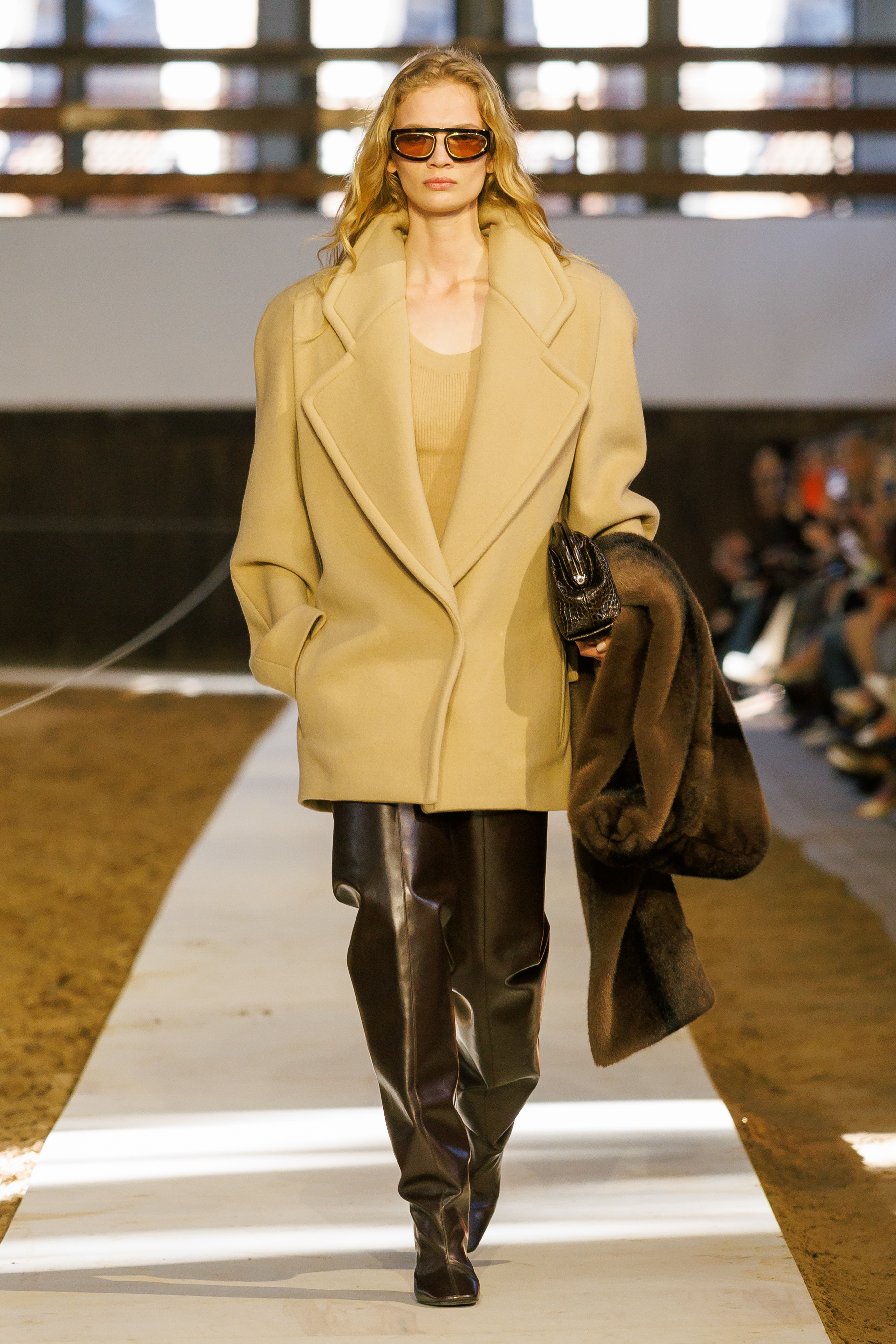 Paris Fashion Week Stella McCartney Debuts Winter 2026 Show Blending Past And Present 11