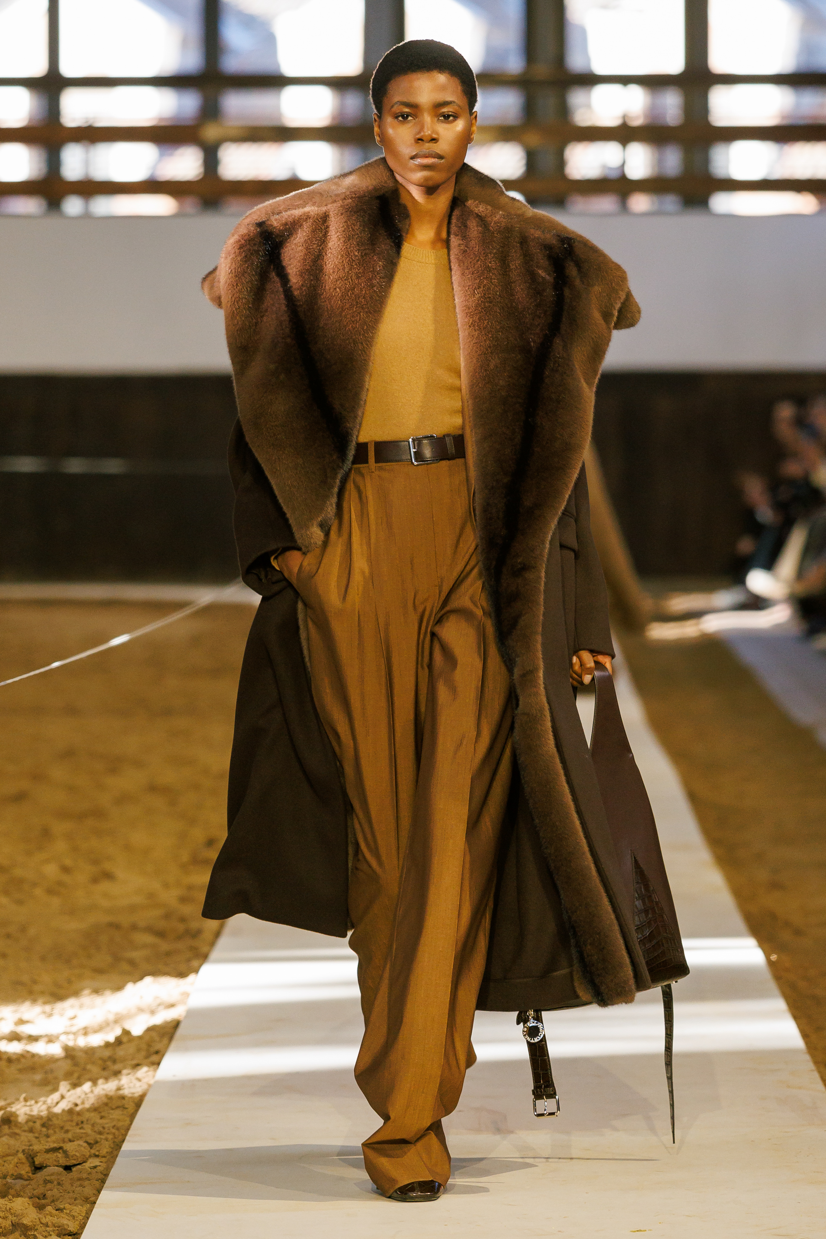 Paris Fashion Week Stella McCartney Debuts Winter 2026 Show Blending Past And Present 14