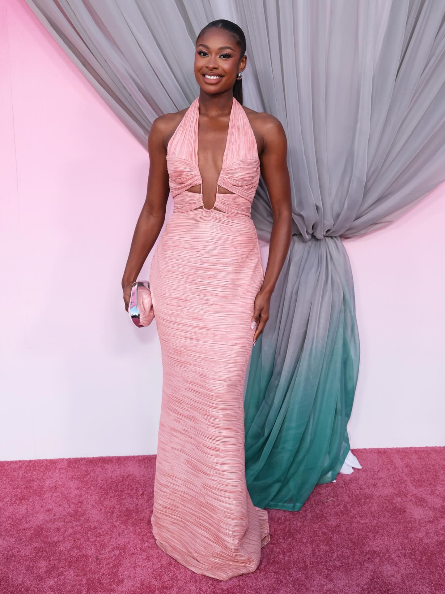 On The Scene At The Fashion Trust US Awards Olandria Erykah Badu Mindy Kaling And More Celebrate American Design Talent Image 1775658906 7