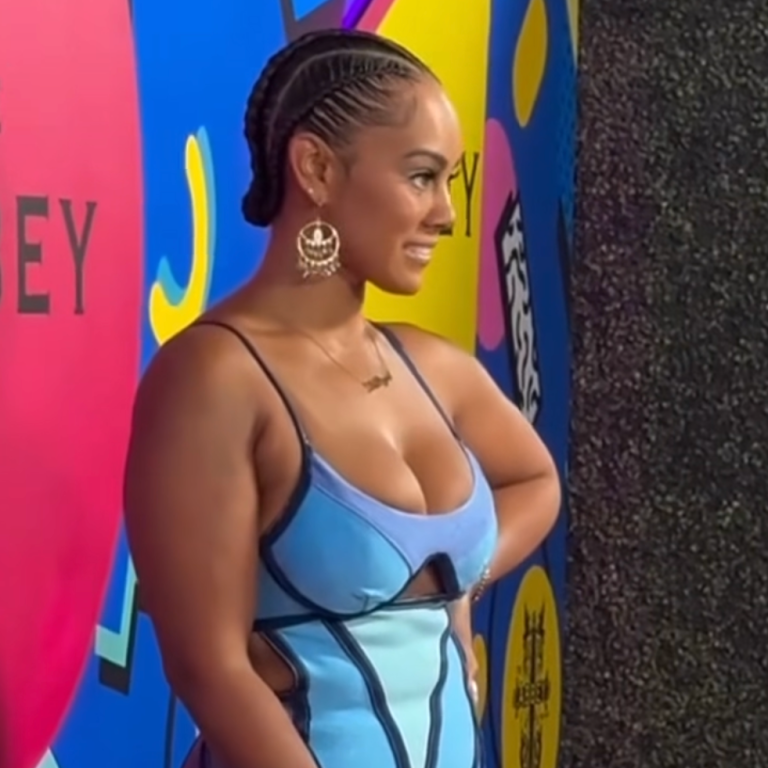 Dr. Cheyenne Bryant Wore a Blue Fashion Nova Bandage Midi Dress at The Abbey’s 35th Anniversary in West Hollywood