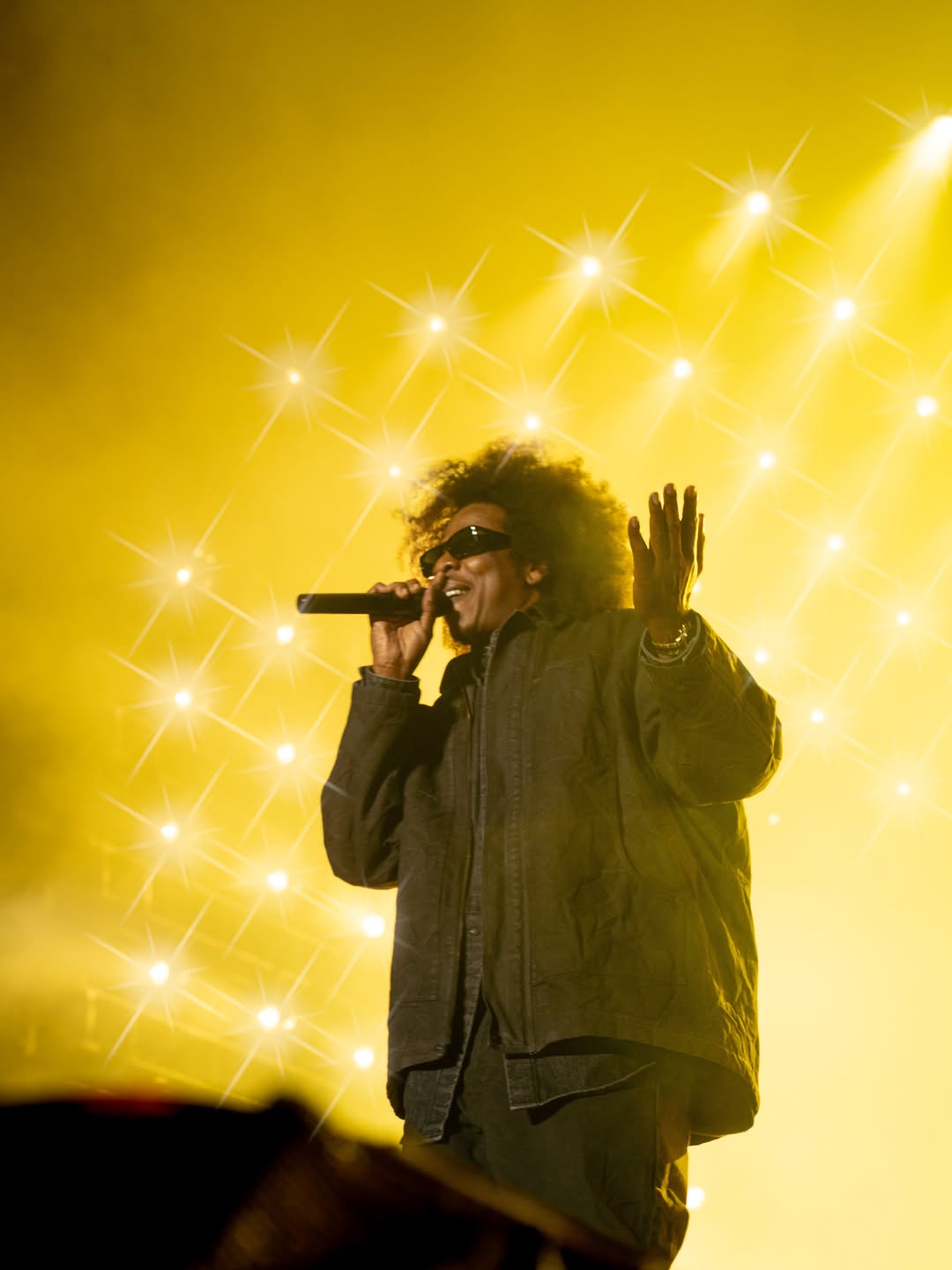 Jay Z Debuted A New Afro And Wore A Fear Of God Look At The Roots Picnic In Philadelphia Image 1780337054 5
