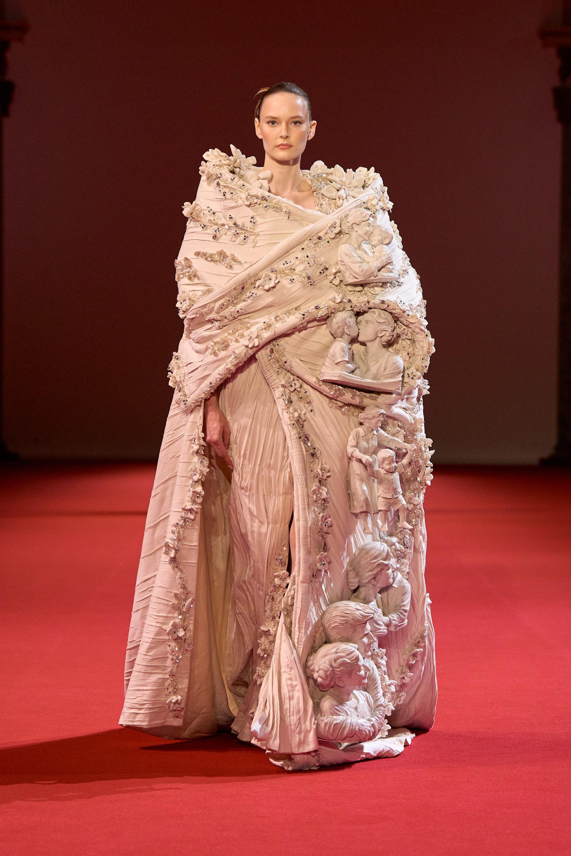 4 Manish Malhotra Debuts Fall 2026 Maa Collection At Paris Haute Couture Week
