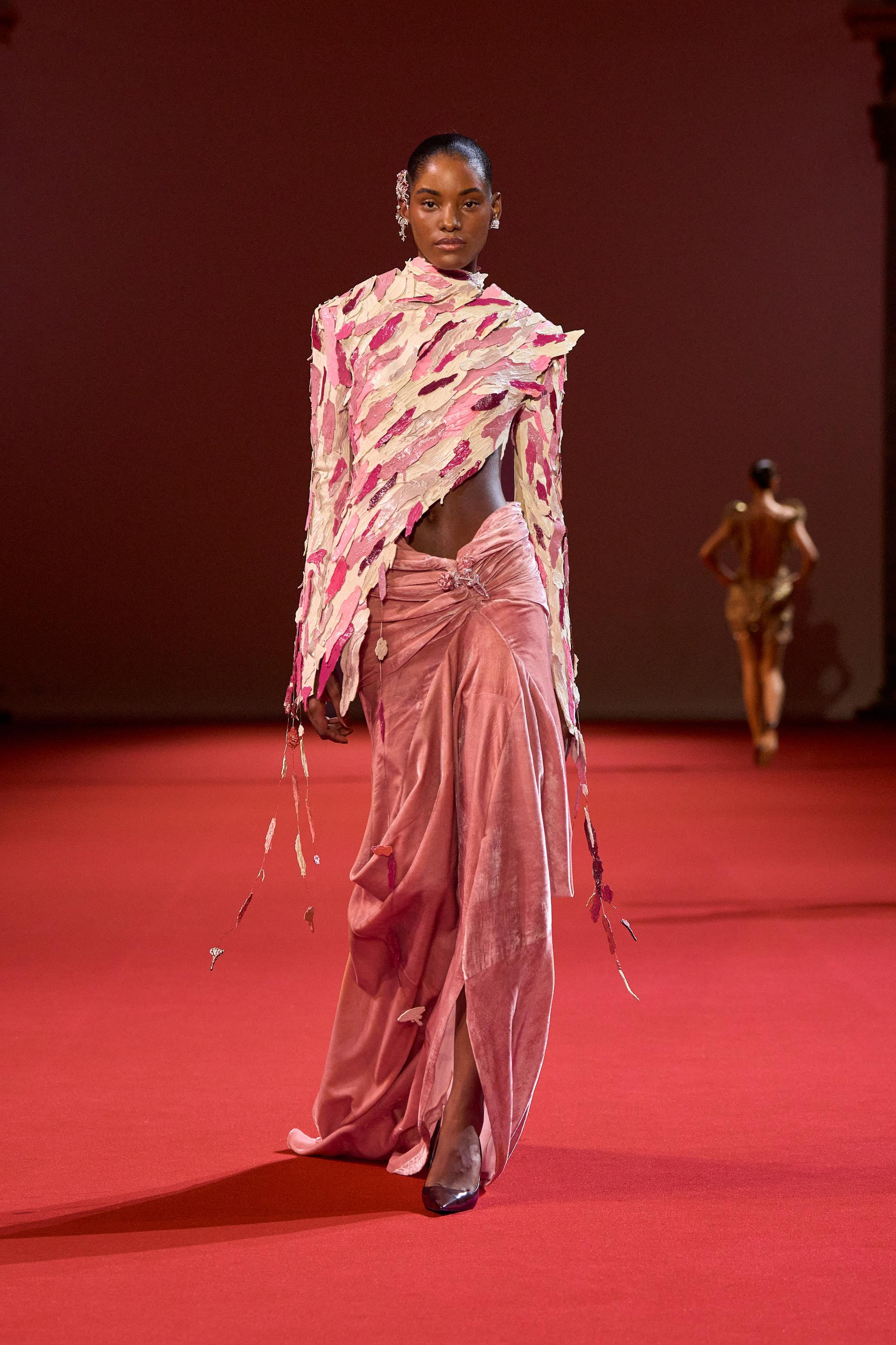9Manish Malhotra Debuts Fall 2026 Maa Collection At Paris Haute Couture Week