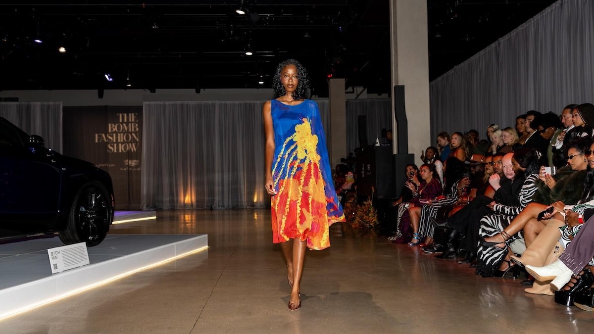 15 1935 Cadillac TheBombFashionShow Hadji 15292